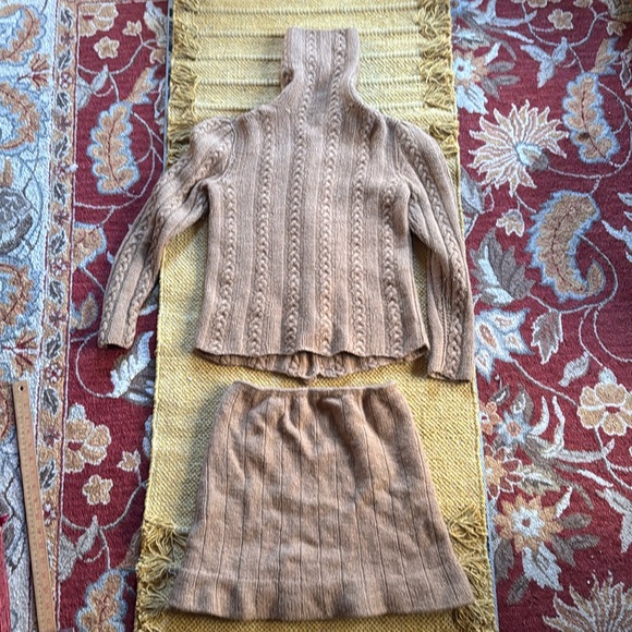 Vintage merino wool sweater skirt set hand knit by Grace 1967 camel gorgeous 6 8 - Picture 2 of 13